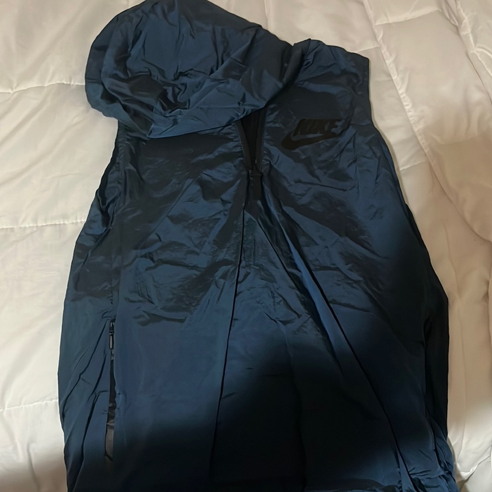 Brand is Nike size girls medium